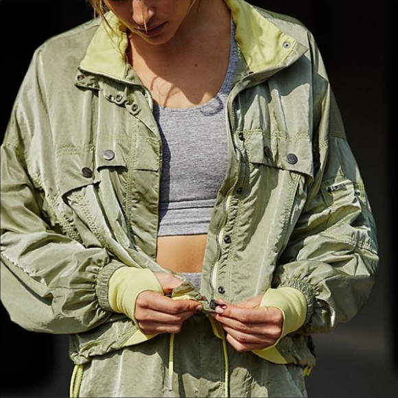 Host Pick! ❤️🎉🎀 BNWOT Free People Movement Opal Windbreaker Jacket - Picture 7 of 12